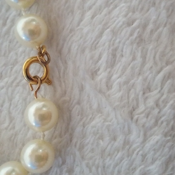 Pearl necklace - Picture 2 of 2